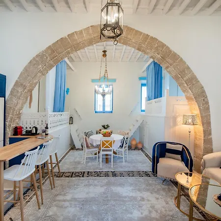 Tatil Evi Sun Petradi Tradition & Luxury Koskinou (Rhodes)
