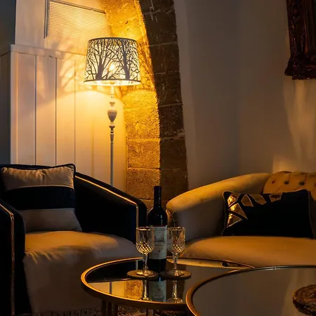 Sun Petradi Tradition & Luxury